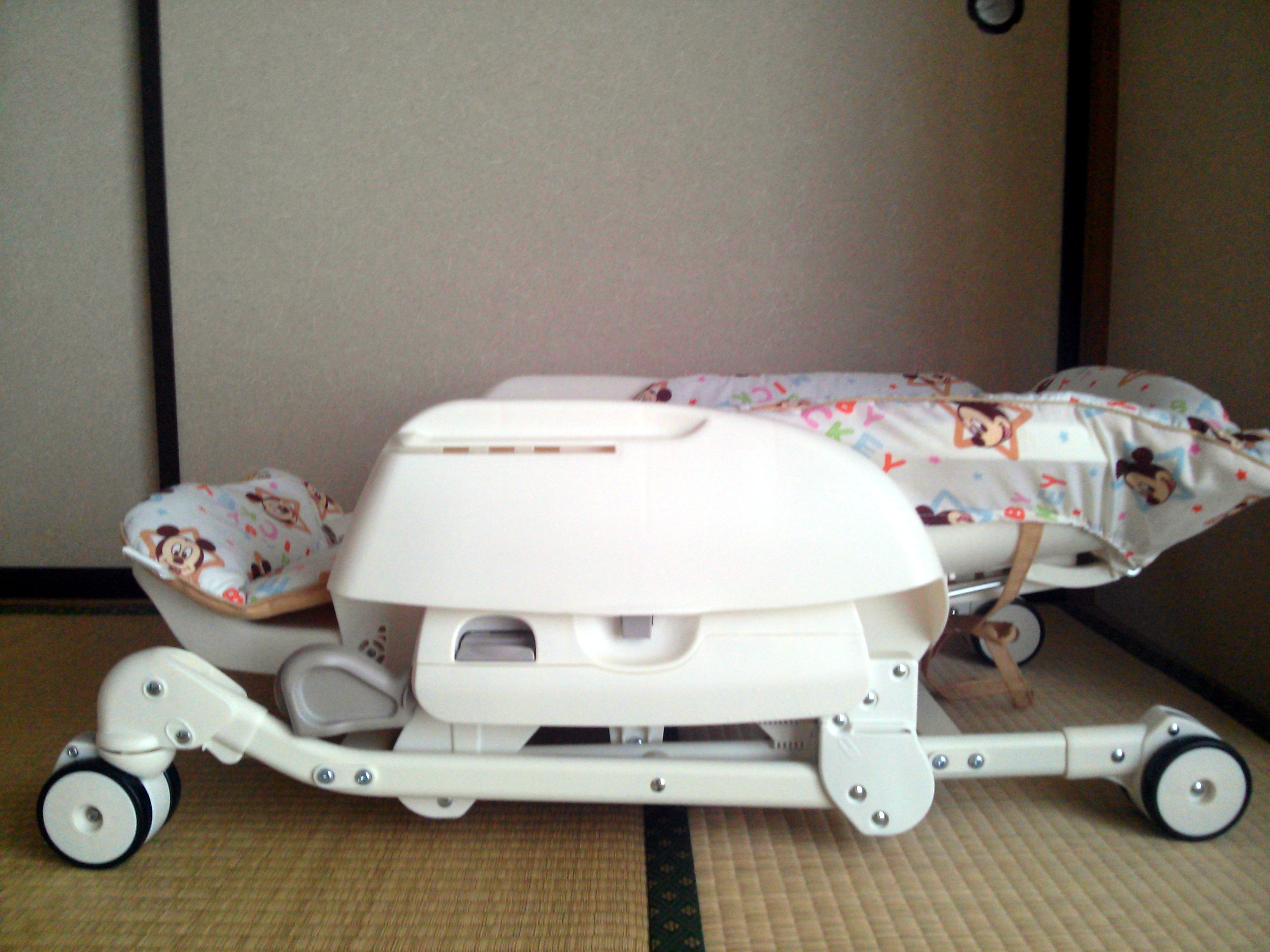 赤ちゃんのゆらゆらベッド 赤ちゃんに効くアイテム 通販 用品 おもちゃ